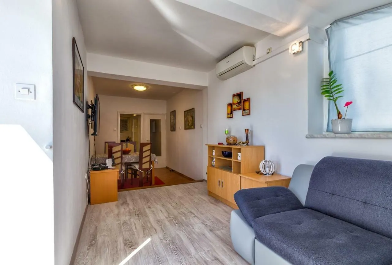 Apartments Kira, Mali Lošinj Croácia