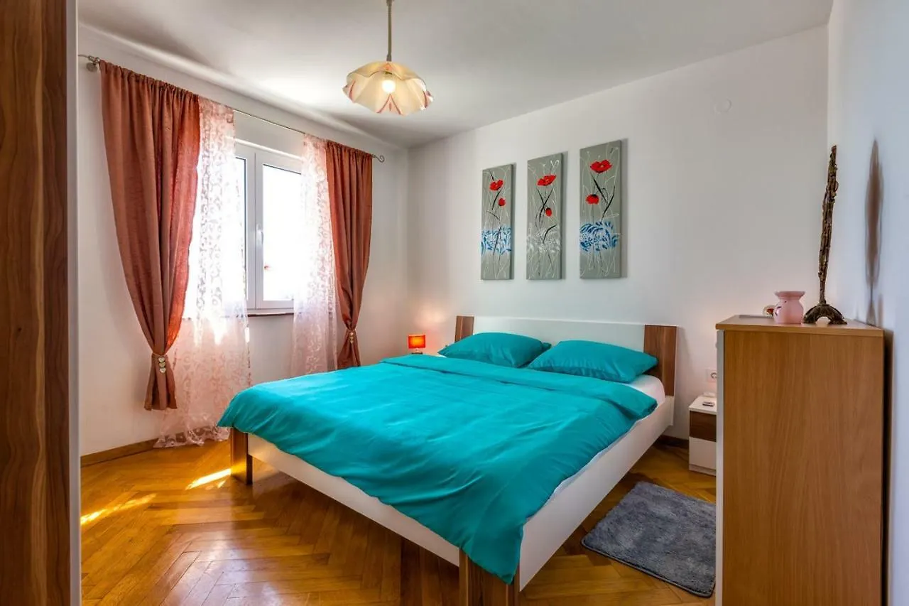 Apartments Kira, Mali Lošinj 3*,  Horvátország